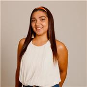 Profesora ofrece clases en programas de diseño gráfico (suit adobe) a principiantes